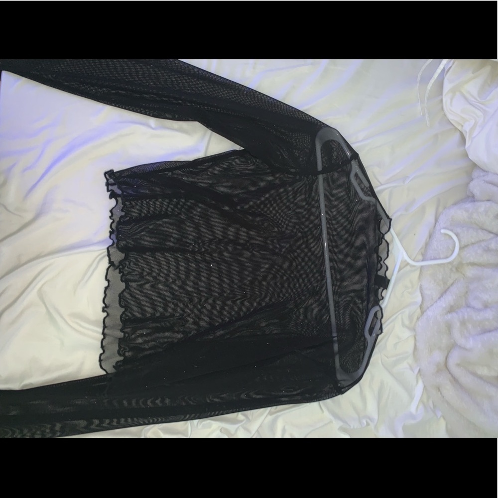 BLACK MESH SPARKLED TOP
